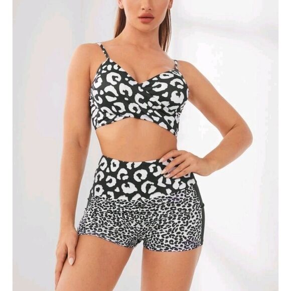 ATHLETIC Leopard Black & White CrissCross Top and Bottom Shorts Set NWT - Picture 2 of 6